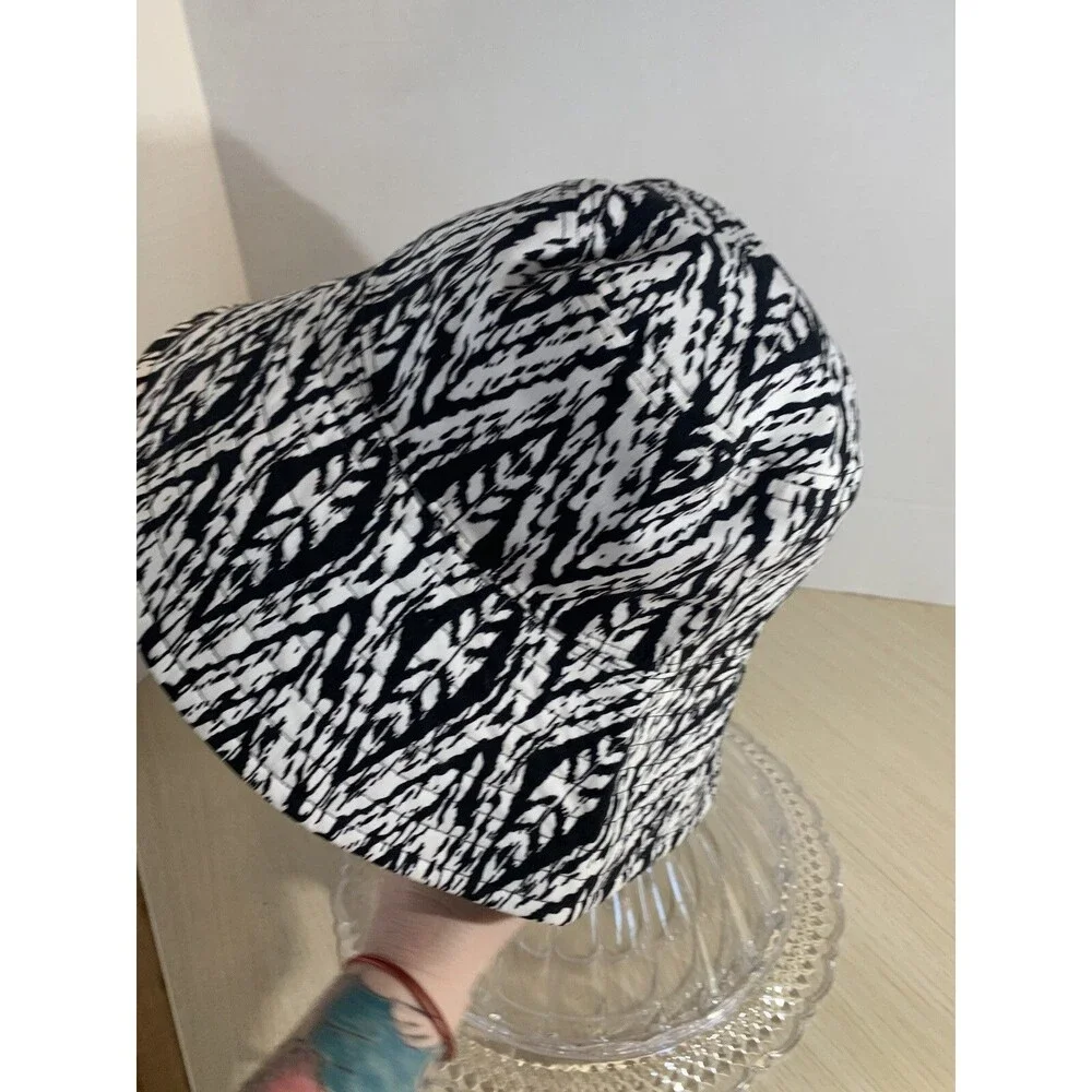 Kate Landry Women's Black & White Geometric Wide Brim Sun Hat packable